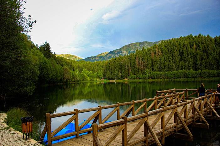Karagöl muhteşem doğası ile masal diyarlarını andırıyor 5